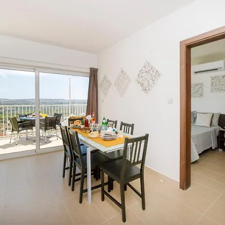 Summer Breeze Apartment With Terrace With Panoramic Views - By Getawaysmalta Mellieha Exterior photo