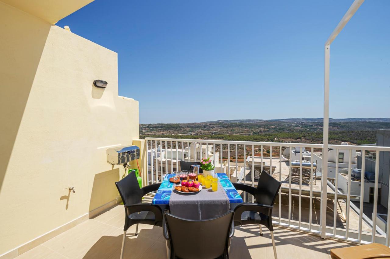 Apartment Summer Breeze With Terrace With Panoramic Views - By Getawaysmalta