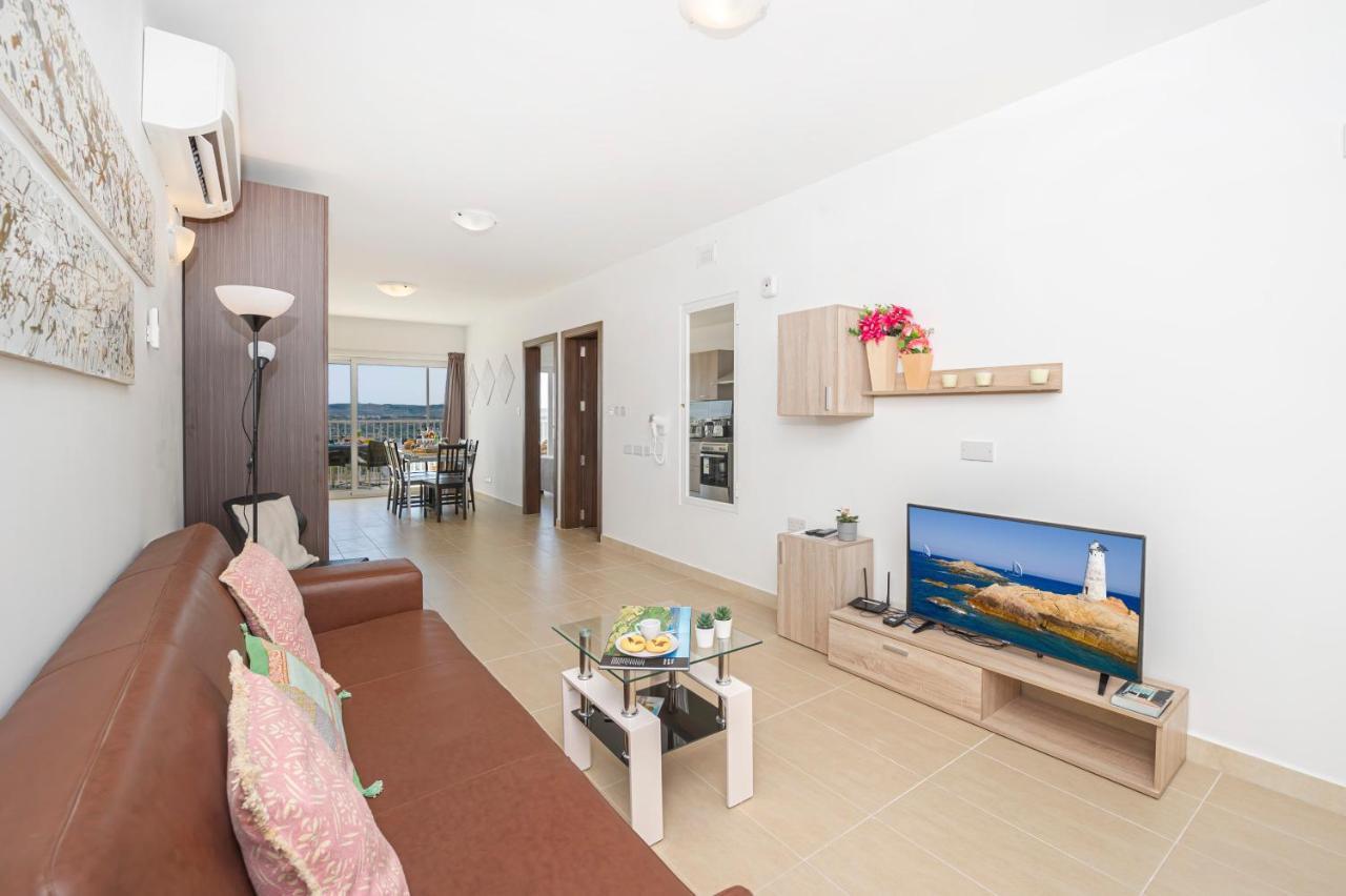 Apartment Summer Breeze With Terrace With Panoramic Views - By Getawaysmalta *